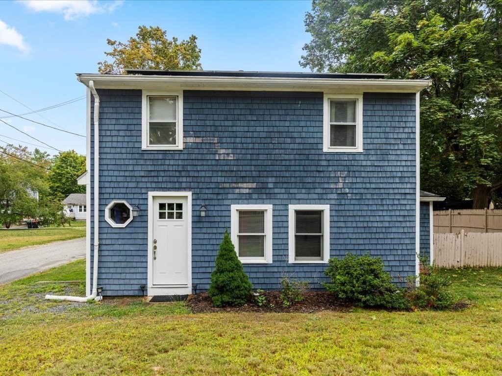 35 Dwight St, Hanson, Massachusetts, 4 Bedrooms Bedrooms, 7 Rooms Rooms,1.5 BathroomsBathrooms,Residential,For Sale,Dwight St,73428539