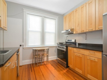 91-93 Bynner St, Boston, Massachusetts, 2 Bedrooms Bedrooms, 5 Rooms Rooms,1 BathroomBathrooms,Residential Lease,For Rent,Bynner St,73453979