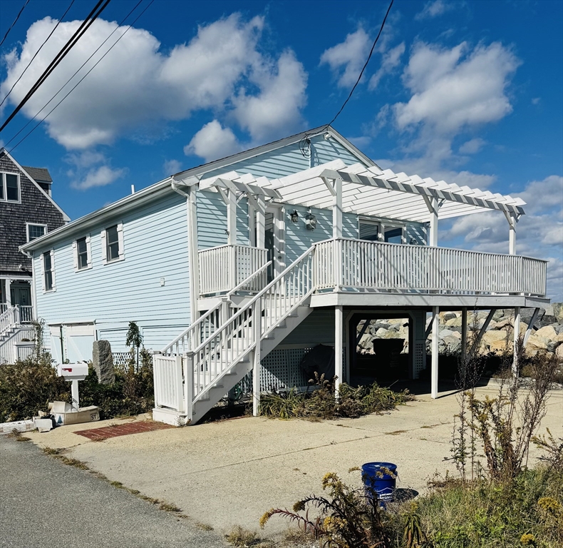 1122 Nantasket Ave, Hull, Massachusetts, 2 Bedrooms Bedrooms, 4 Rooms Rooms,1 BathroomBathrooms,Residential Lease,For Rent,Nantasket Ave,73448004