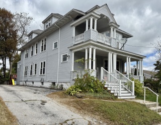 22 Baker St, Worcester, Massachusetts, 7 Bedrooms Bedrooms, 16 Rooms Rooms,4 BathroomsBathrooms,Residential Income,For Sale,Baker St,73436333