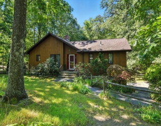 148 Wildflower Dr, Amherst, Massachusetts, 3 Bedrooms Bedrooms, 6 Rooms Rooms,2.5 BathroomsBathrooms,Residential,For Sale,Wildflower Dr,73426627