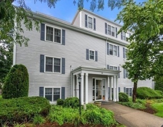 14 Webb Place, Mansfield, Massachusetts, 2 Bedrooms Bedrooms, 5 Rooms Rooms,2 BathroomsBathrooms,Residential,For Sale,Webb Place,73444172