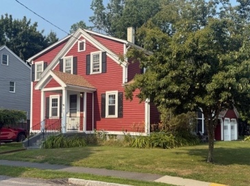 40 Morse St, Natick, Massachusetts, 5 Bedrooms Bedrooms, 11 Rooms Rooms,2 BathroomsBathrooms,Residential Income,For Sale,Morse St,73379282