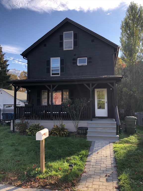 82 Grove St, North Brookfield, Massachusetts, 3 Bedrooms Bedrooms, 5 Rooms Rooms,1.5 BathroomsBathrooms,Residential,For Sale,Grove St,73376908