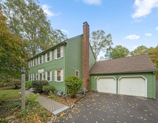 7 Fawn Rd, Sherborn, Massachusetts, 4 Bedrooms Bedrooms, 9 Rooms Rooms,2.5 BathroomsBathrooms,Residential,For Sale,Fawn Rd,73444946