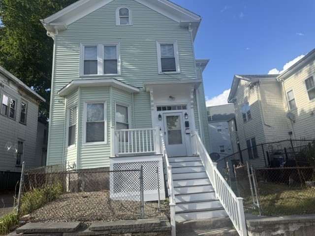 6 Carlisle St, Boston, Massachusetts, 2 Bedrooms Bedrooms, 6 Rooms Rooms,1 BathroomBathrooms,Residential Lease,For Rent,Carlisle St,73434599