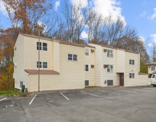 18 Mason Ct, Amesbury, Massachusetts, 1 Bedroom Bedrooms, 3 Rooms Rooms,1 BathroomBathrooms,Residential Lease,For Rent,Mason Ct,73453881