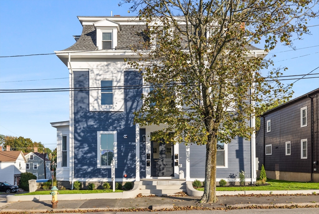 62 Chestnut Street, Saugus, Massachusetts, 3 Bedrooms Bedrooms, 5 Rooms Rooms,3 BathroomsBathrooms,Residential Lease,For Rent,Chestnut Street,73439143