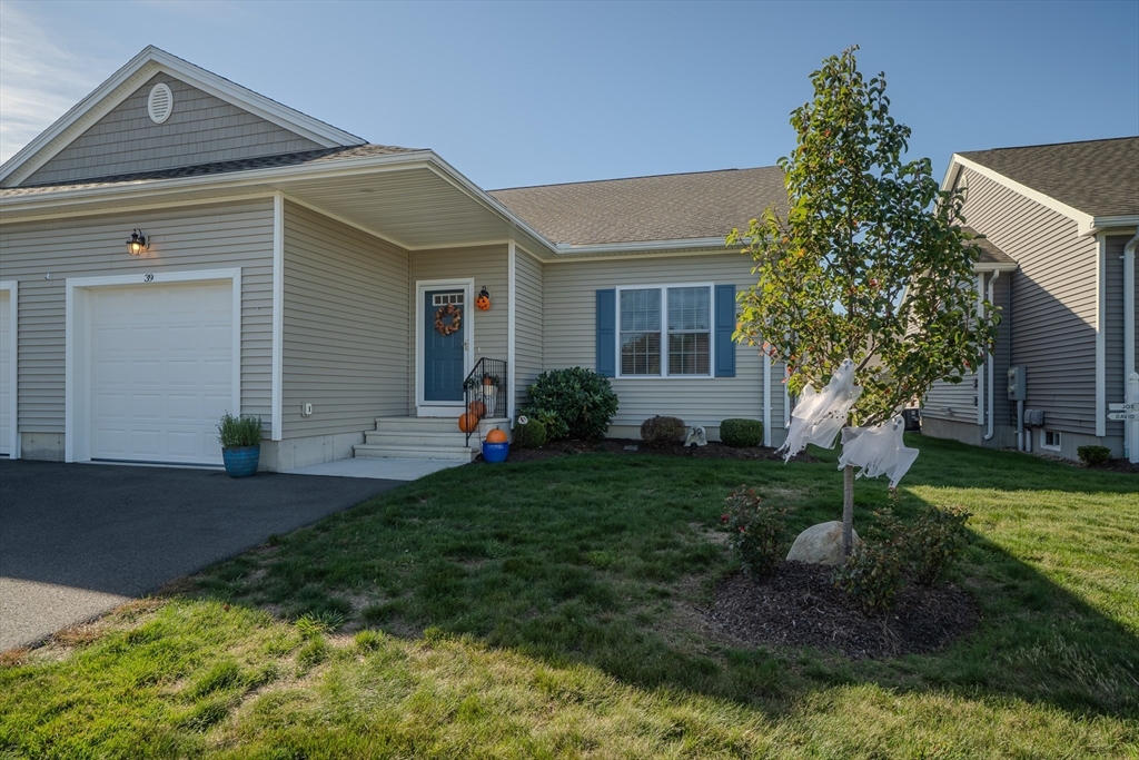 111 Daniel Shays Hwy, Belchertown, Massachusetts, 2 Bedrooms Bedrooms, 4 Rooms Rooms,2 BathroomsBathrooms,Residential,For Sale,Daniel Shays Hwy,73445431