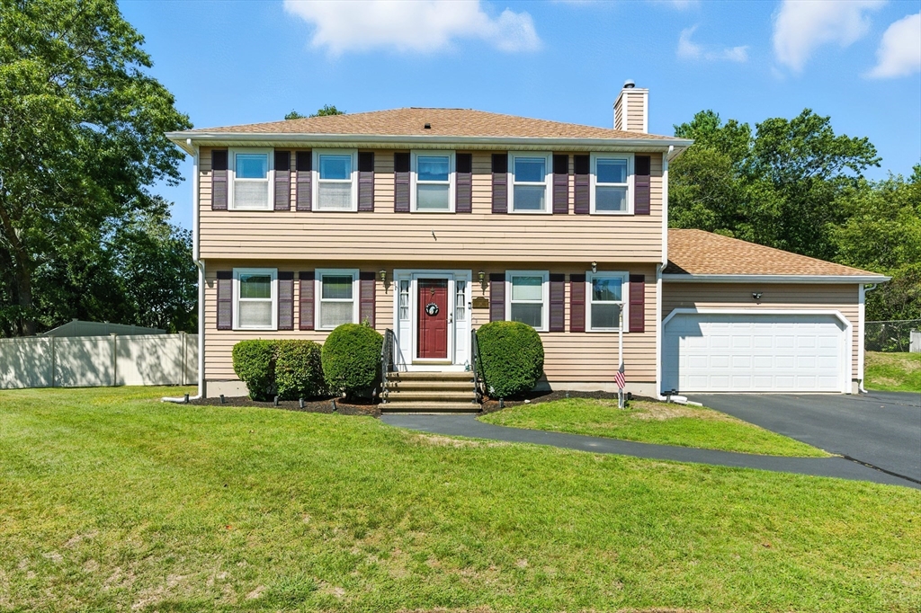 18 Arthur G Pernokas Dr, Woburn, Massachusetts, 4 Bedrooms Bedrooms, 8 Rooms Rooms,2.5 BathroomsBathrooms,Residential Lease,For Rent,Arthur G Pernokas Dr,73448045