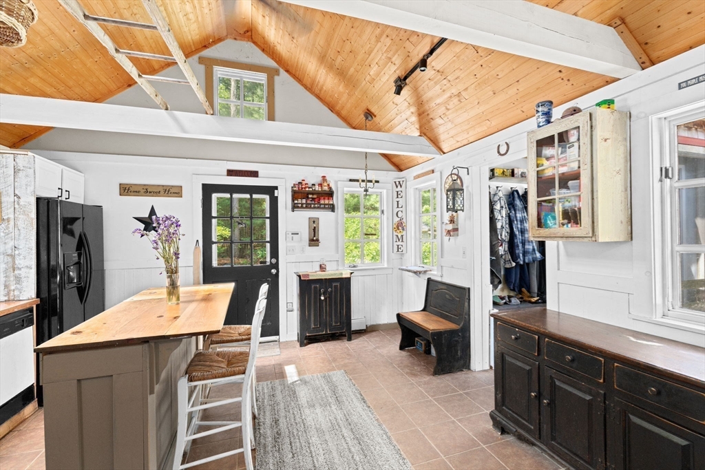 18 Russell Holmes Way, Carver, Massachusetts, 3 Bedrooms Bedrooms, 6 Rooms Rooms,1 BathroomBathrooms,Residential,For Sale,Russell Holmes Way,73395556