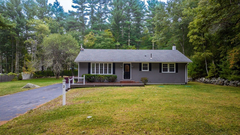 2 Woodland Rd, Acushnet, Massachusetts, 3 Bedrooms Bedrooms, 6 Rooms Rooms,1 BathroomBathrooms,Residential,For Sale,Woodland Rd,73296221