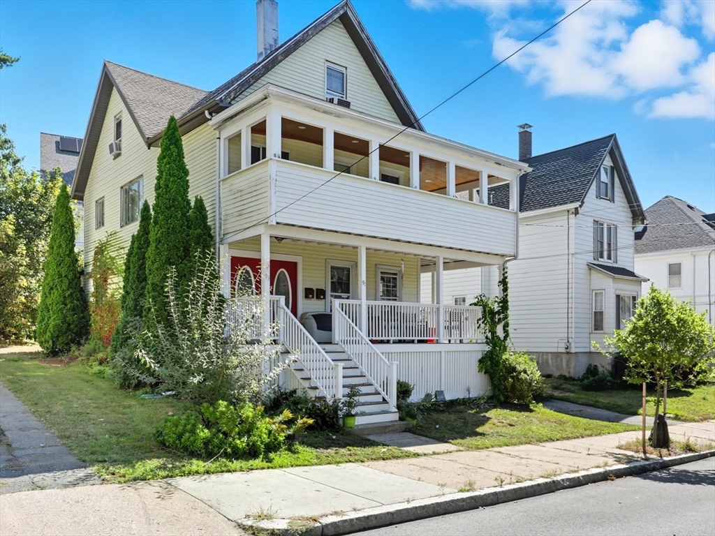 91-93 Beltran St, Malden, Massachusetts, 6 Bedrooms Bedrooms, 12 Rooms Rooms,2 BathroomsBathrooms,Residential Income,For Sale,Beltran St,73429332