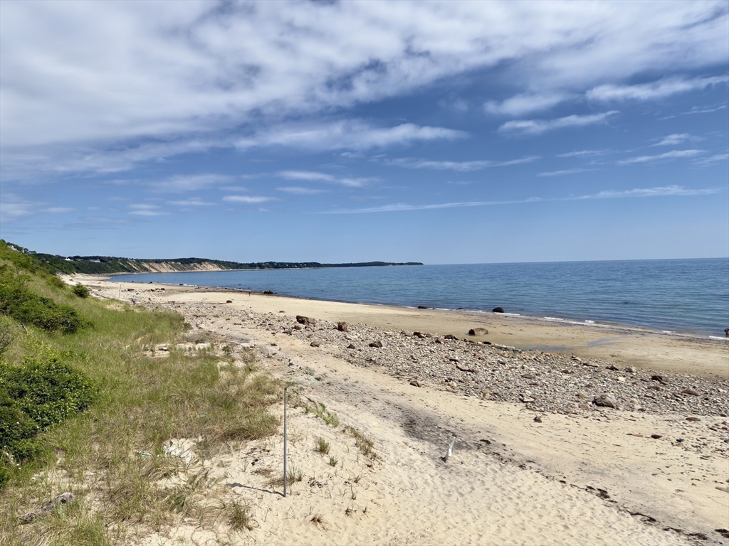 5 Oakwood Dr, Bourne, Massachusetts, 3 Bedrooms Bedrooms, 8 Rooms Rooms,3 BathroomsBathrooms,Residential,For Sale,Oakwood Dr,73397970