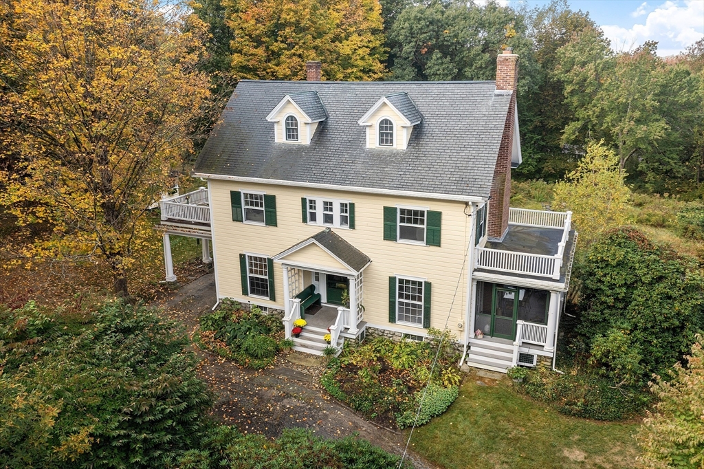 4 Bolton Rd., Harvard, Massachusetts, 5 Bedrooms Bedrooms, 9 Rooms Rooms,1.5 BathroomsBathrooms,Residential,For Sale,Bolton Rd.,73447124