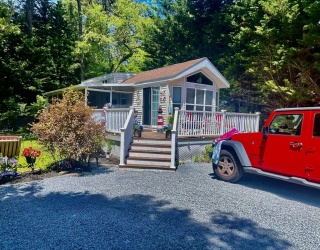 185 Cotuit Road, Sandwich, Massachusetts, 2 Bedrooms Bedrooms, 4 Rooms Rooms,1 BathroomBathrooms,Residential,For Sale,Cotuit Road,73460277