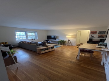 79 Chestnut St, Brookline, Massachusetts, 1 Bedroom Bedrooms, 4 Rooms Rooms,1 BathroomBathrooms,Residential Lease,For Rent,Chestnut St,73460303