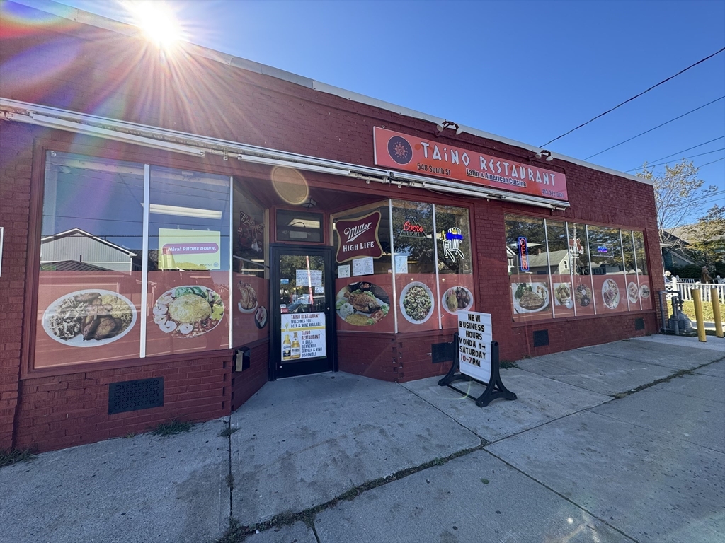 548 South St, Holyoke, Massachusetts, ,Business Opportunity,For Sale,South St,73460418