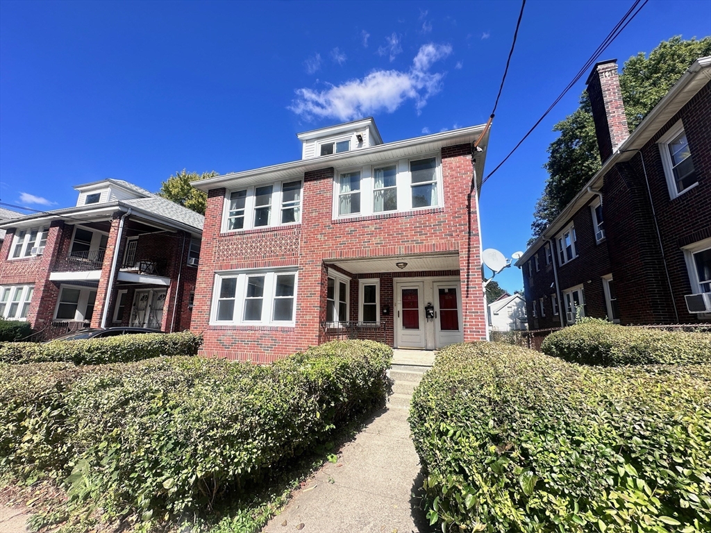 87 Colborne Rd, Boston, Massachusetts, 2 Bedrooms Bedrooms, 6 Rooms Rooms,1 BathroomBathrooms,Residential Lease,For Rent,Colborne Rd,73438775