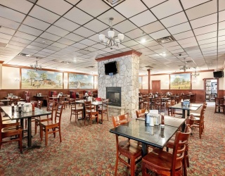 406 Main St, Wakefield, Massachusetts, ,Commercial Lease,For Rent,Main St,73460548