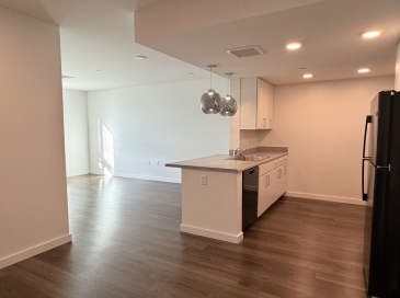 466 River Street, Boston, Massachusetts, 2 Bedrooms Bedrooms, 3 Rooms Rooms,1 BathroomBathrooms,Residential Lease,For Rent,River Street,73460560