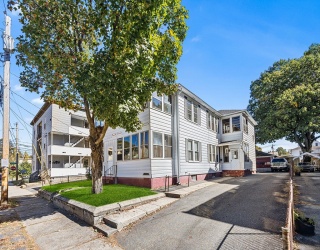 208 Fifth St, Leominster, Massachusetts, 4 Bedrooms Bedrooms, 12 Rooms Rooms,2 BathroomsBathrooms,Residential Income,For Sale,Fifth St,73445942