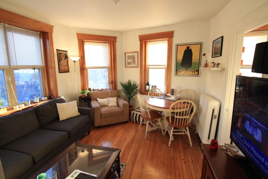 99 Hancock St., Cambridge, Massachusetts, 1 Bedroom Bedrooms, 3 Rooms Rooms,1 BathroomBathrooms,Residential Lease,For Rent,Hancock St.,73460593