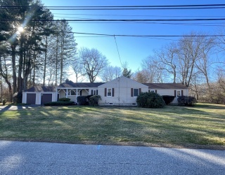 10 Millwood Cir, Framingham, Massachusetts, 5 Bedrooms Bedrooms, 11 Rooms Rooms,2 BathroomsBathrooms,Residential Lease,For Rent,Millwood Cir,73460636
