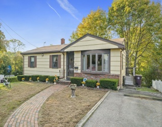 6 Grand View Road, Weymouth, Massachusetts, 3 Bedrooms Bedrooms, 5 Rooms Rooms,1 BathroomBathrooms,Residential,For Sale,Grand View Road,73449162