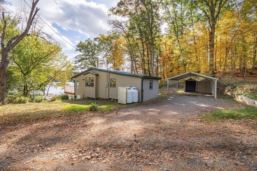 9 Chandler Rd, Holland, Massachusetts, 1 Bedroom Bedrooms, 4 Rooms Rooms,1 BathroomBathrooms,Residential,For Sale,Chandler Rd,73443804