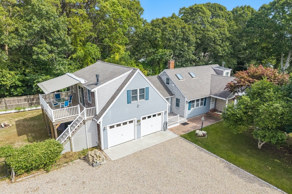 158 Lakeside Dr, Barnstable, Massachusetts, 3 Bedrooms Bedrooms, 11 Rooms Rooms,2.5 BathroomsBathrooms,Residential,For Sale,Lakeside Dr,73436854