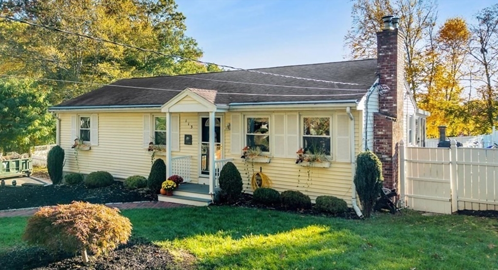 113 Scadding St, Taunton, Massachusetts, 3 Bedrooms Bedrooms, 6 Rooms Rooms,2 BathroomsBathrooms,Residential,For Sale,Scadding St,73446779