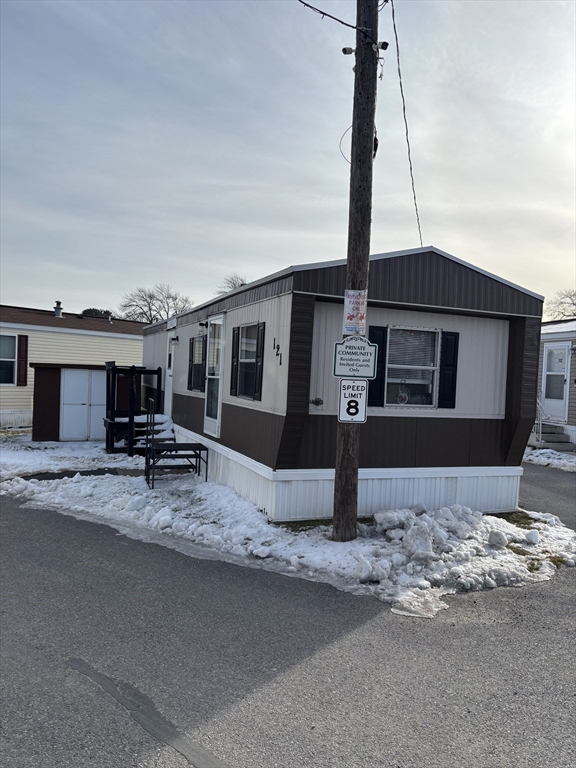 557-121 Southwest Cutoff, Worcester, Massachusetts, 1 Bedroom Bedrooms, 3 Rooms Rooms,1 BathroomBathrooms,Residential Lease,For Rent,Southwest Cutoff,73460686