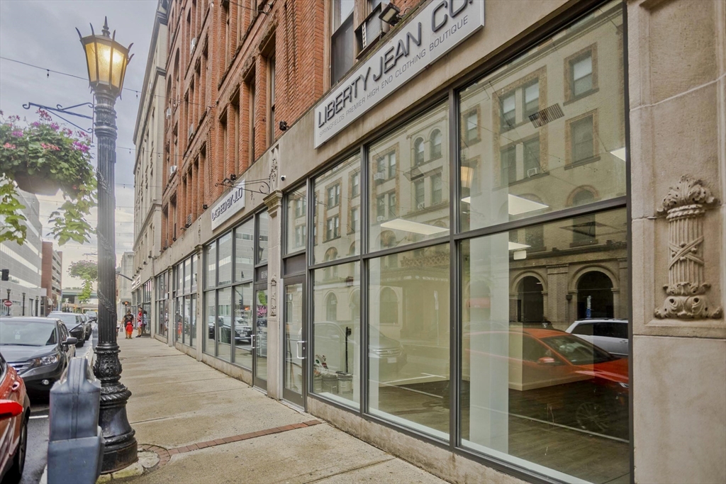 184 Worthington Street, Springfield, Massachusetts, ,Commercial Lease,For Rent,Worthington Street,73460743