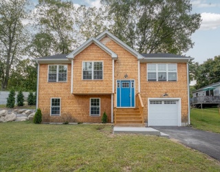 178 Highland St, Cranston, Rhode Island, 3 Bedrooms Bedrooms, 6 Rooms Rooms,3 BathroomsBathrooms,Residential,For Sale,Highland St,73460818