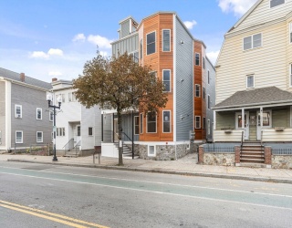 555 Somerville Ave, Somerville, Massachusetts, 3 Bedrooms Bedrooms, 6 Rooms Rooms,2.5 BathroomsBathrooms,Residential,For Sale,Somerville Ave,73460847