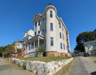 47 Benefit St, Worcester, Massachusetts, 9 Bedrooms Bedrooms, 21 Rooms Rooms,6 BathroomsBathrooms,Residential Income,For Sale,Benefit St,73441879