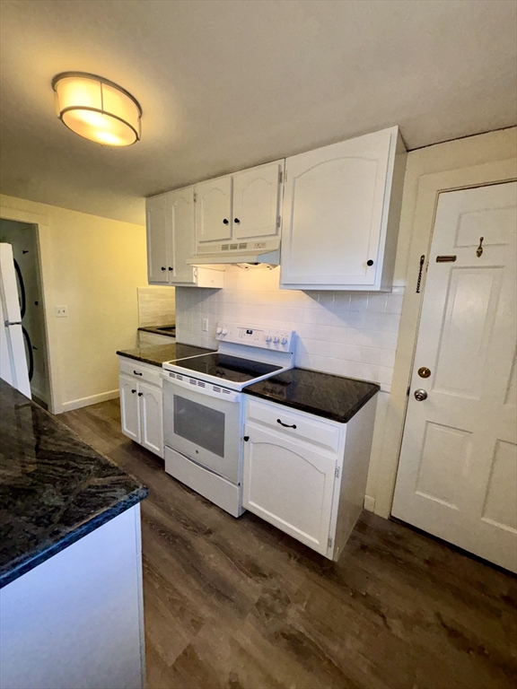 69 Creeden St, Mansfield, Massachusetts, 1 Bedroom Bedrooms, 3 Rooms Rooms,1 BathroomBathrooms,Residential Lease,For Rent,Creeden St,73456513