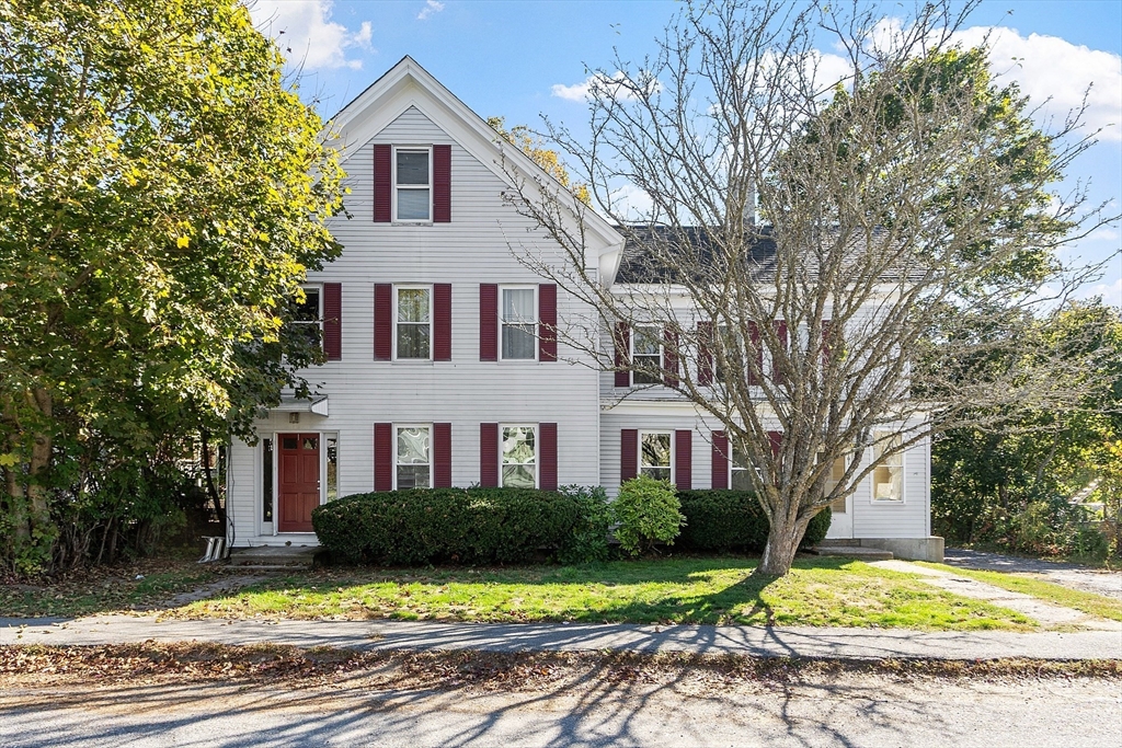 101-103 Linden St, Winchendon, Massachusetts, 4 Bedrooms Bedrooms, 9 Rooms Rooms,2 BathroomsBathrooms,Residential Income,For Sale,Linden St,73440841