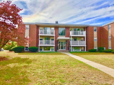 30 Worthen Street, Chelmsford, Massachusetts, 2 Bedrooms Bedrooms, 5 Rooms Rooms,1 BathroomBathrooms,Residential Lease,For Rent,Worthen Street,73460960