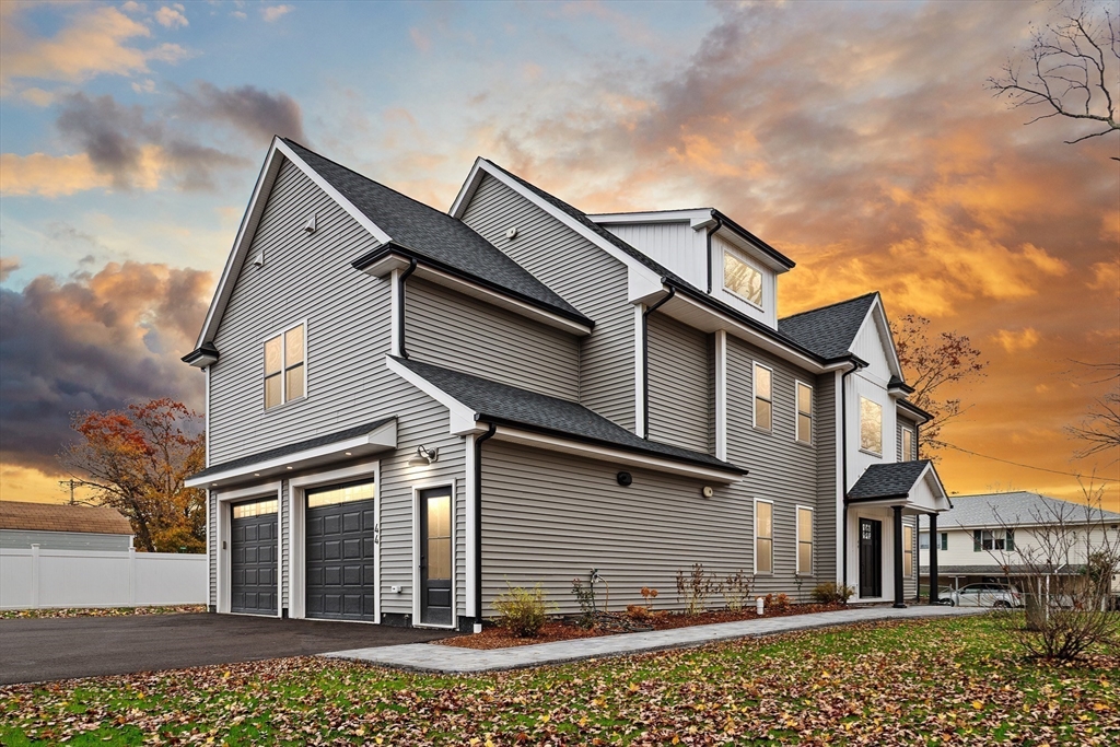 44 Buffington St, Attleboro, Massachusetts, 4 Bedrooms Bedrooms, 10 Rooms Rooms,2.5 BathroomsBathrooms,Residential,For Sale,Buffington St,73460952