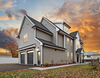 44 Buffington St, Attleboro, Massachusetts, 4 Bedrooms Bedrooms, 10 Rooms Rooms,2.5 BathroomsBathrooms,Residential,For Sale,Buffington St,73460952