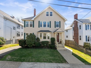 18-20 Holden Road, Belmont, Massachusetts, 3 Bedrooms Bedrooms, 10 Rooms Rooms,2 BathroomsBathrooms,Residential Lease,For Rent,Holden Road,73443843