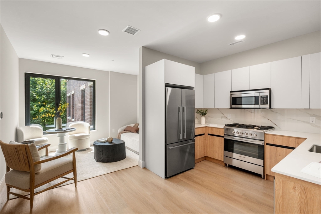 249 Corey Rd, Boston, Massachusetts, 1 Bedroom Bedrooms, 4 Rooms Rooms,1 BathroomBathrooms,Residential,For Sale,Corey Rd,73411463