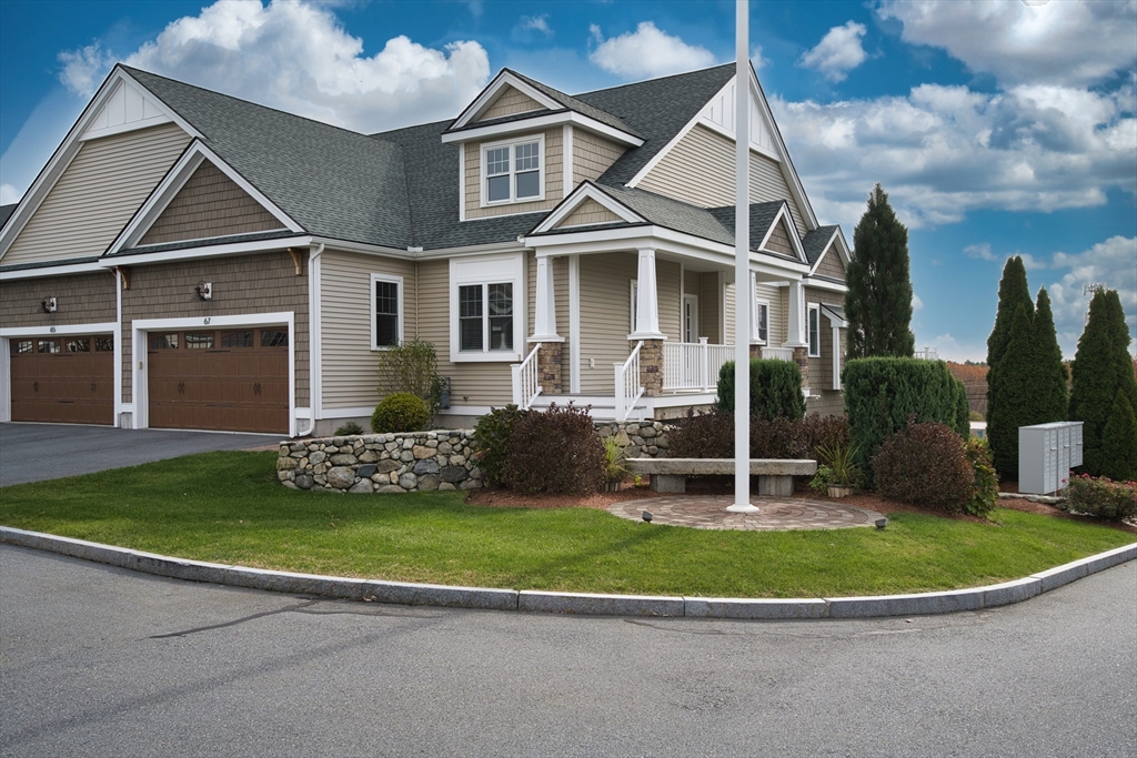 67 Fox Hill Ln, Dracut, Massachusetts, 2 Bedrooms Bedrooms, 6 Rooms Rooms,2 BathroomsBathrooms,Residential,For Sale,Fox Hill Ln,73453124