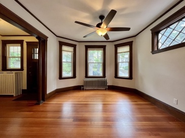 32-34 Crescent Hill Ave, Arlington, Massachusetts, 2 Bedrooms Bedrooms, 5 Rooms Rooms,1 BathroomBathrooms,Residential Lease,For Rent,Crescent Hill Ave,73451838