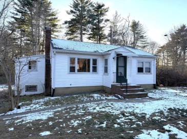 414 Central St, Rowley, Massachusetts, 2 Bedrooms Bedrooms, 4 Rooms Rooms,1 BathroomBathrooms,Residential Lease,For Rent,Central St,73461064