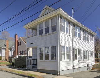 46 Winthrop Ave, Beverly, Massachusetts, 4 Bedrooms Bedrooms, 12 Rooms Rooms,2 BathroomsBathrooms,Residential Income,For Sale,Winthrop Ave,73443053