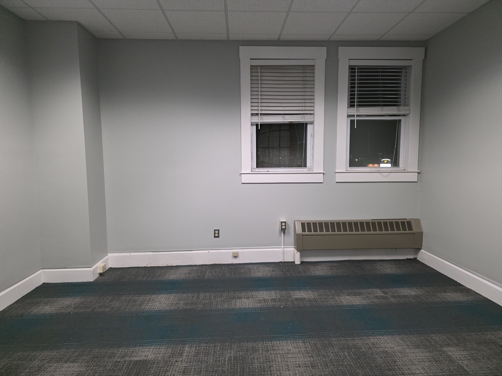 119 Chestnut St, Clinton, Massachusetts, ,Commercial Lease,For Rent,Chestnut St,73461227