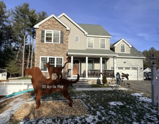 30 Aprils Way, Tewksbury, Massachusetts, 4 Bedrooms Bedrooms, 9 Rooms Rooms,2.5 BathroomsBathrooms,Residential,For Sale,Aprils Way,73461284